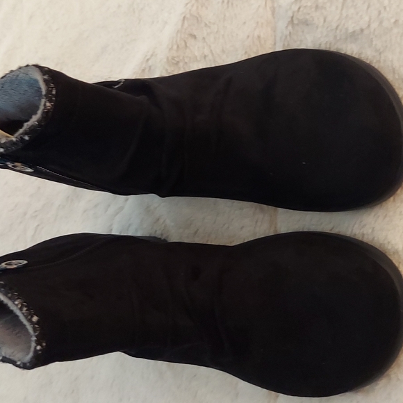 JBU Shoes - JBU  Women's Ankle Boots Black Size 9